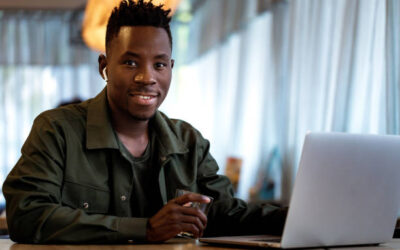 Jinsi ya Kutumia BOOM la Chuo Vizuri Kwa Manufaa Yako Baadae